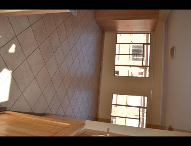 1 BEDROOM PROPERTY TO RENT IN KRUGERSRUS